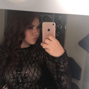 Meet your Posher, Desiree